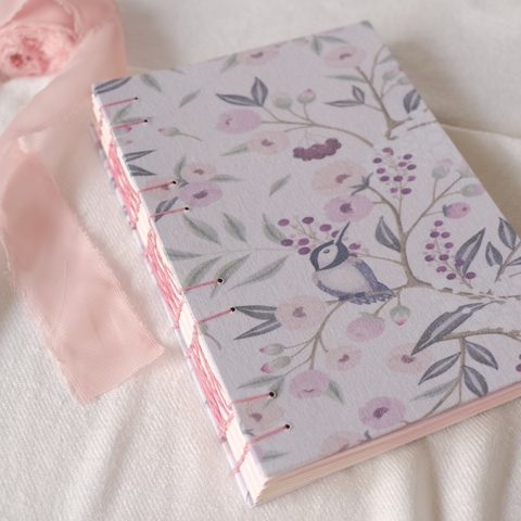 Caderno Tiê A5 98 folhas