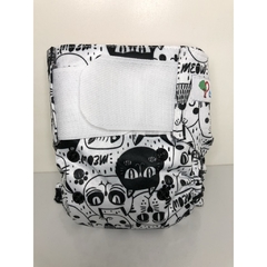 Kit 2 fraldas de pano ecológicas tamanho recém nascido (até 6kg) com ajuste em velcro Amor & Co.