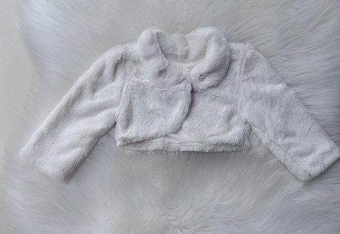 Bolero de Pelinhos com Gola