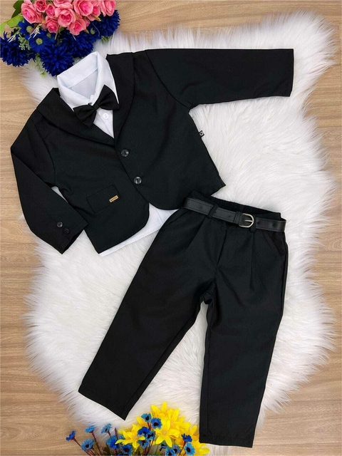 Terno social com calça preta camisa branca