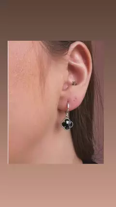 Argolinha Trevo Negro P
