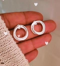 Brinco Circulo Ondulado