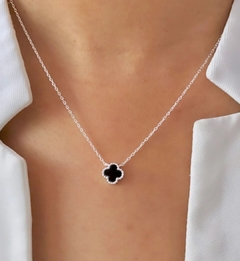 Colar Trevo Negro - comprar online