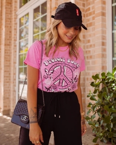 T-Shirt Protect Your Peace na internet