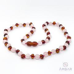 COLAR DE ÂMBAR ADULTO BARROCO COGNAC FOSCO COM QUARTZO ROSA -45 CM