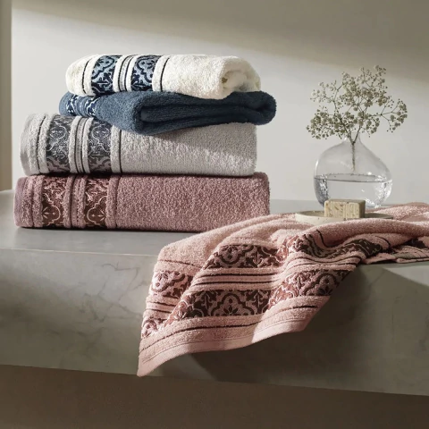 Toalha de Rosto Fio Cardado Braga