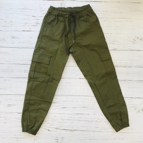 Jogger Gabardina Cargo Verde