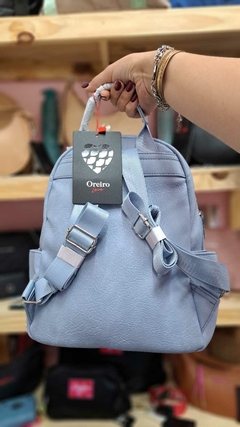 Mochila Oreiro Love Cielo en internet