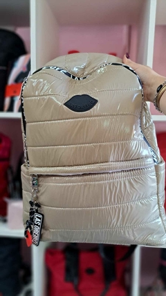 MochilaOreiro Love Beige - comprar online
