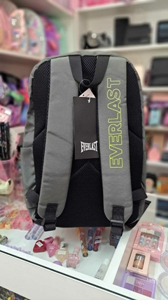Mochila Everlast - comprar online