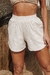 Short com bolsos de linho