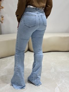 Calça Jeans Flare Bruna