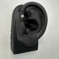 Flor 5mm- zircônias brancas - comprar online