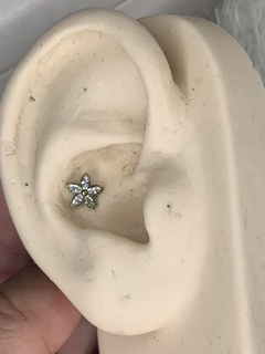 Flor com zircônias 6mm - loja online