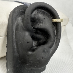 Argola cravejada com microzirconias - comprar online
