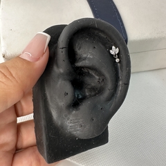 3 pétalas em zircônias- 3mm com pingente de 2mm na internet