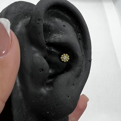Flor com zircônia na internet
