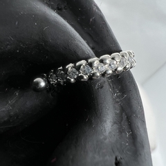 Argola Conch com micro zirconias - Flor de Furo