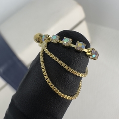 Argola com tiras e pedras furta cor