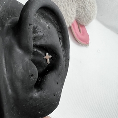 Piercing Cruz lisa - Flor de Furo