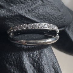 Argola 10mm duas linhas, uma com zircônia