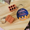 Mimo Dia do Trabalhador com Chaveiro Tijolinho - comprar online