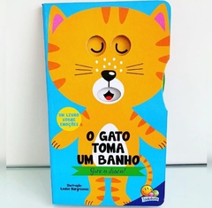 O gato toma um banho - Livro sobre emoções