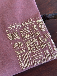 Camiseta Bordado Etnico - comprar online