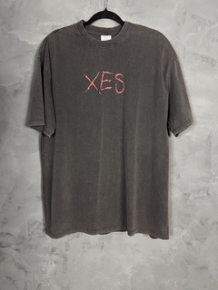 CAMISETA VETEMENTS ''XES'' PRETA
