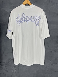 CAMISETA VETEMENTS BRANCA - comprar online
