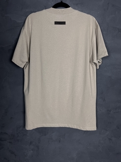 CAMISETA FEAR OF GOD ESSENTIALS - comprar online