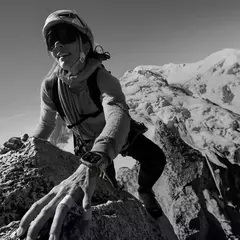 APPLE WATCH ULTRA 2 GPS + CELULAR CAJA DE TITANIO DE 49 MM - comprar online