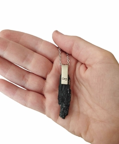 collar lazo simbolo infinito con turmalina negra - comprar online