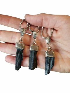 collar capuchón cuadrado turmalina negra - comprar online