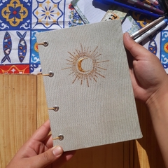 CUADERNO SOL Y LUNA - TINTE YERBA