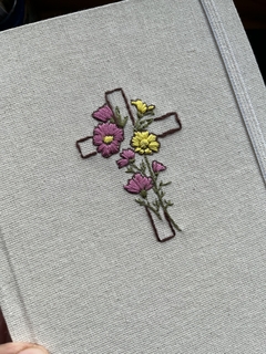 Cuaderno cruz bordado - Malu Cuadernos