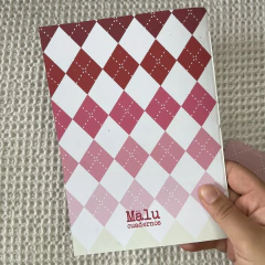 Álbum de figuritas San Valentín - Malu Cuadernos