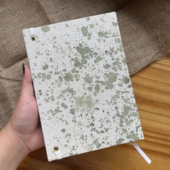 Imagen de Cuaderno Yerba manchado