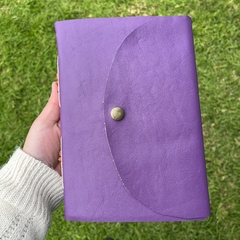 BITÁCORA VIOLETA CON MOSTACILLAS - Rayada - comprar online