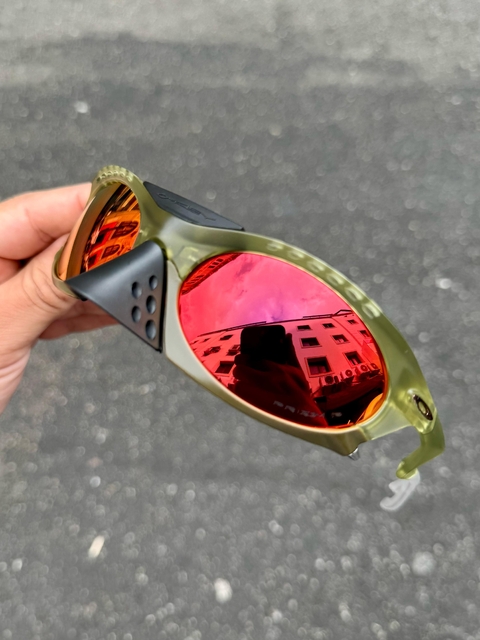 Plantaris Transparent Fern, Dark Ruby - LINHA PREMIUM - comprar online