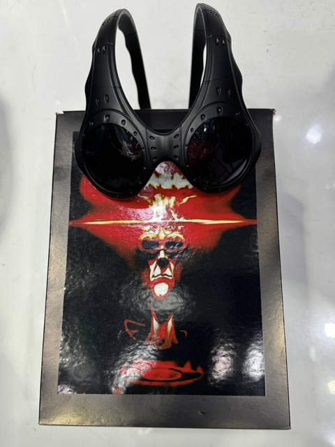 Over The Top - All Black