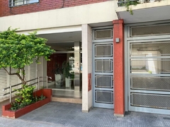 Departamento 3 Ambientes, con Cochera Techada, - Villa Luro - comprar online