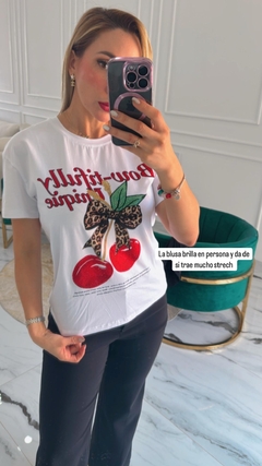 Blusa cereza atigrada