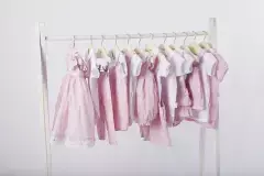 Remera Cuello Volado Margarita Rosa - ALBA MIA