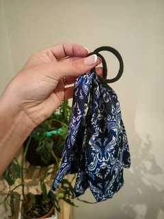 Lazo azul