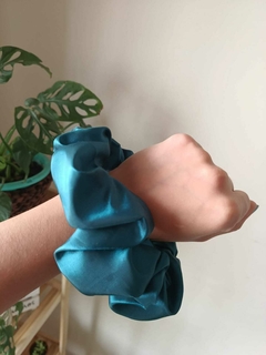 Scrunchie Petroleo - comprar online