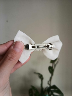 Moño Pretty CREME - comprar online
