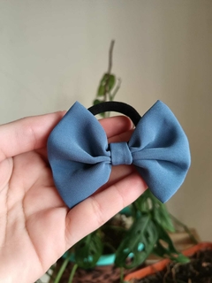 Moño Pretty azul liso