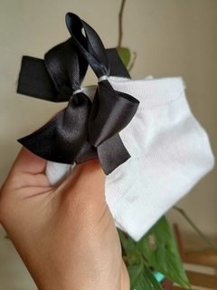 Medias moñito blanco + negro - tienda online