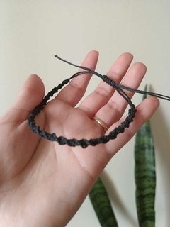 Pulsera / Tobillera - tejida Negra en internet